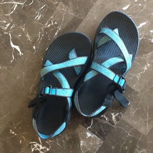 Women's 8 WIDE Chacos